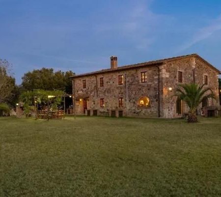 Villa La Lespa Wpool Biliardo And Lake View Casa Sant'Andrea Экстерьер фото